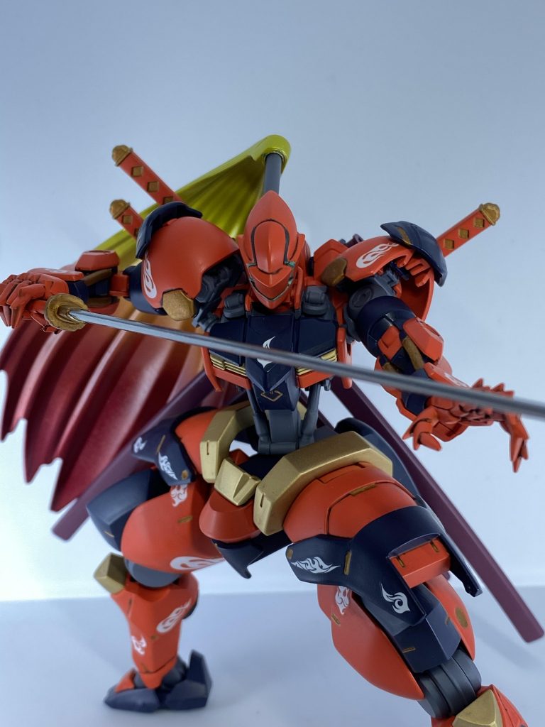 今まで友達に写真をお願いしてたのですが、引越ししてしまったので、今回より自分で撮ってます。いやー、撮るの難しいですね。勉強しないと