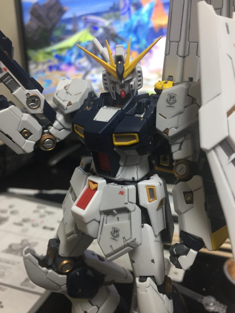 RG νガンダム–4枚目/制作者：ジョニー服部