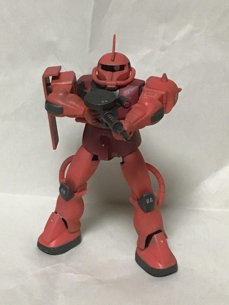 モノアイとマシンガンのサイトは100均のデコパーツです。