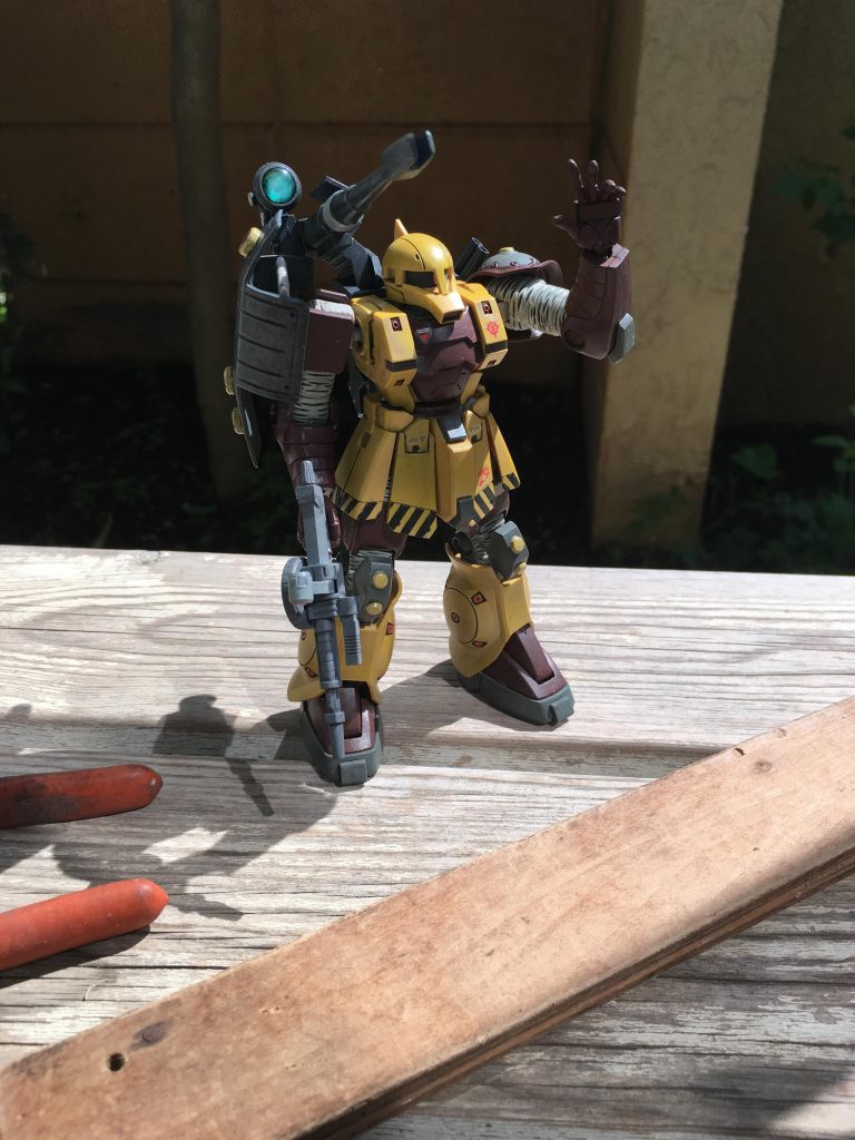 フル塗装ではないですが、半分以上は塗っております。

黄色だけドライブラシとリアルタッチマーカーでの成型色仕上げだったかなと。

キャノンにはスコープレンズ？をジャンクから持ってきてそれっぽくしてみました。