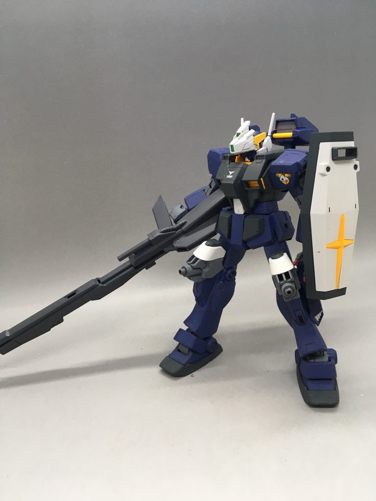 基本的には以前投稿したのと同じですが、頭、メガランチャー、接続用バックパック、接続膝パーツが変更部分です。