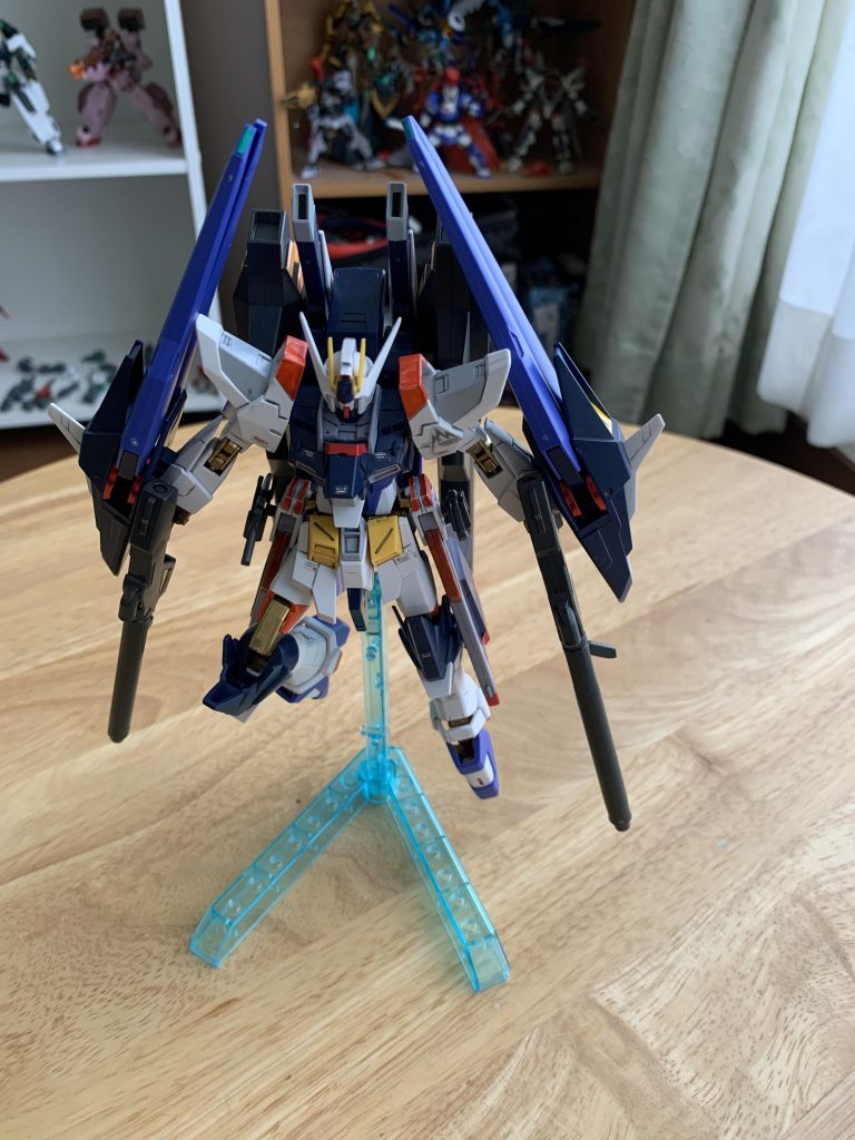 続いてβ装備です。アメイジングウェポンバインダーから装備を流用、若干塗装し、α装備と付け替えたものです。