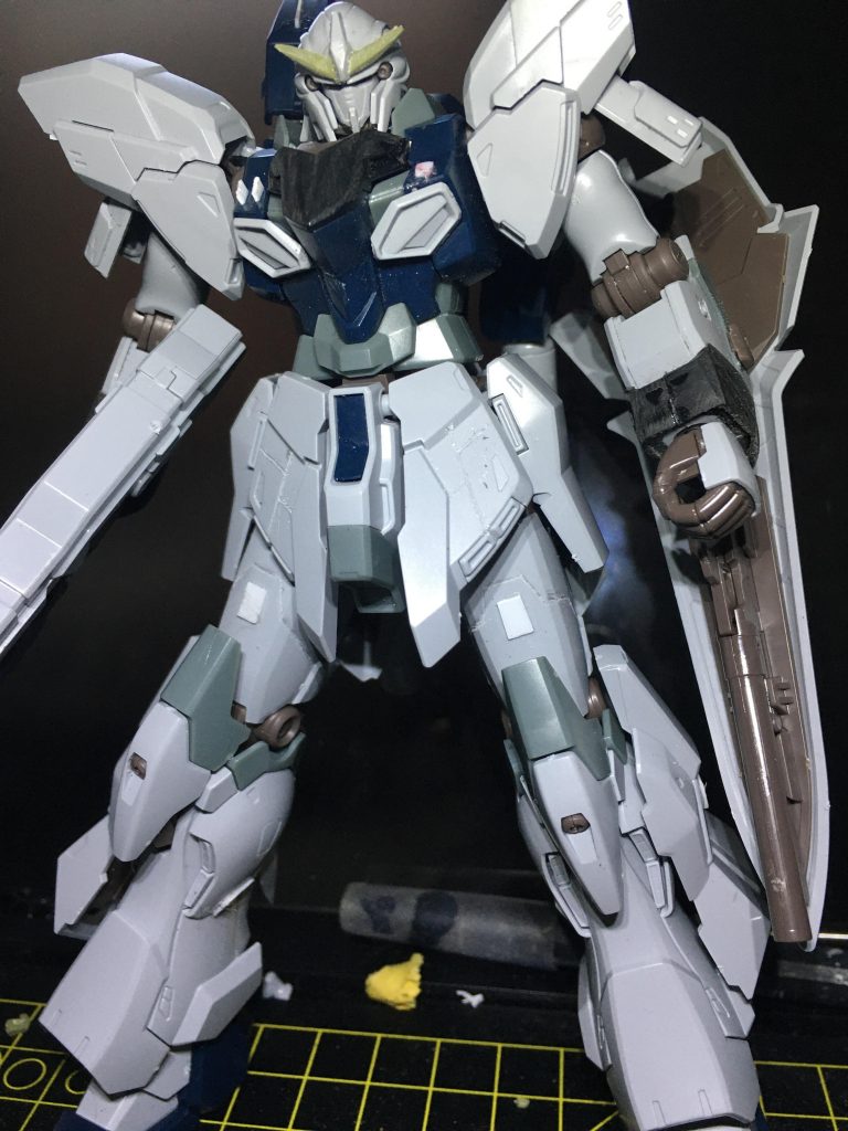 メインのアンテナについては別キットのランナーを加工