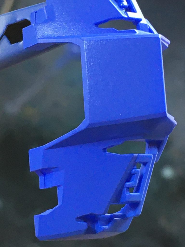 青塗装。
やはり色味が違う…