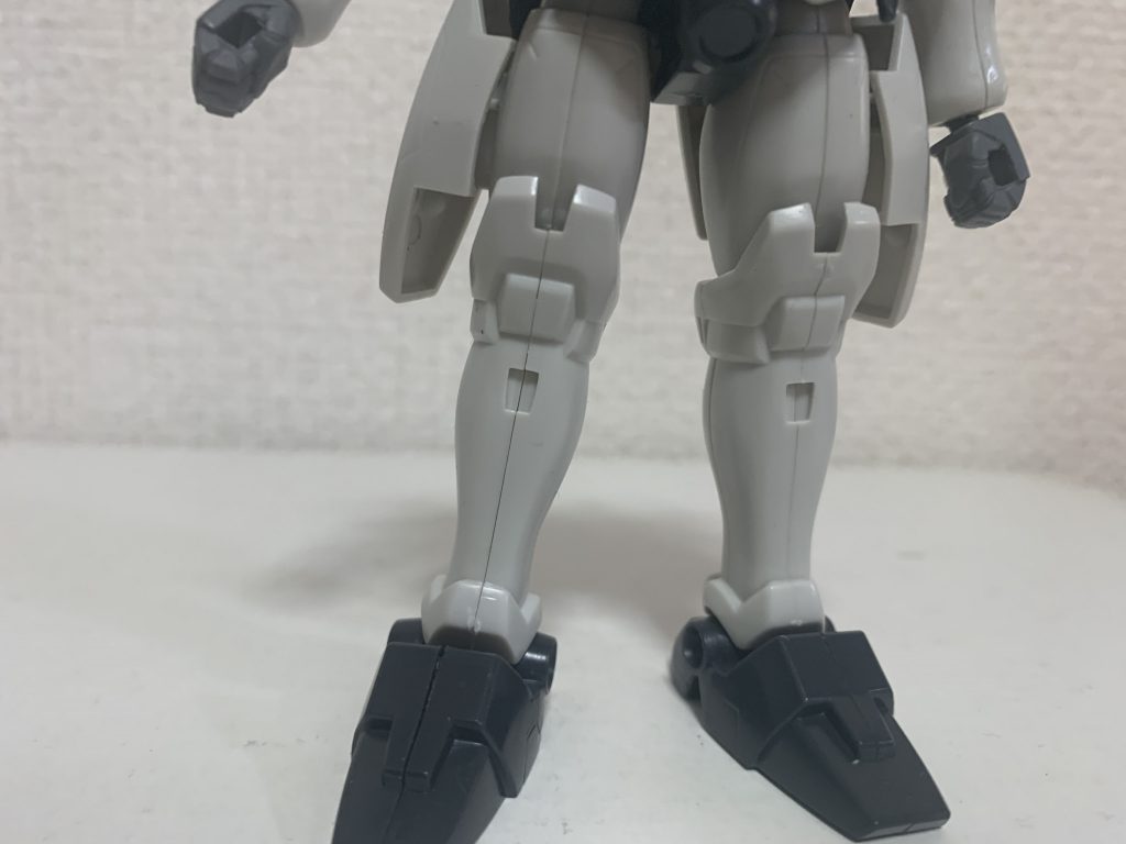 スネが短く太い！
ＥＷ以降はシャープすぎるんじゃー！！