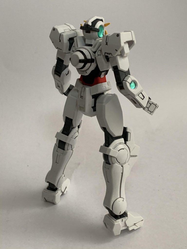 ヴァーチェの装甲を取り付ける際に干渉するパーツ(髪、肘のケーブル)は外しています。