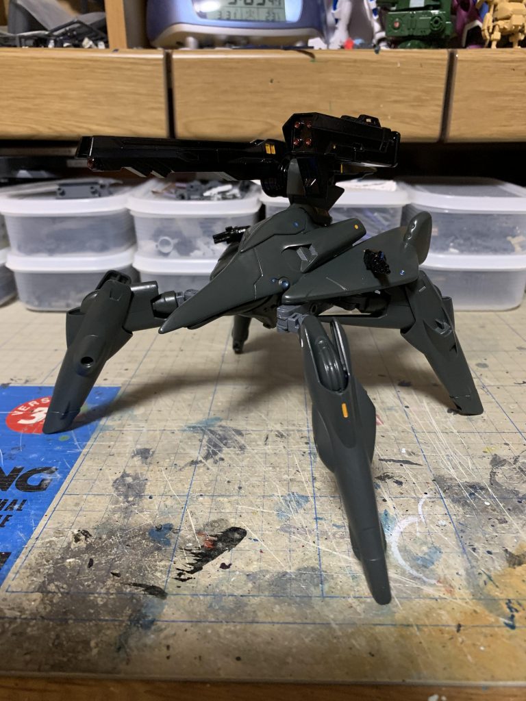 塗装はサフ吹きを行わず、筆塗りで仕上げました。多脚戦車作れたので、個人的に満足しております。
ご清聴ありがとうございました。