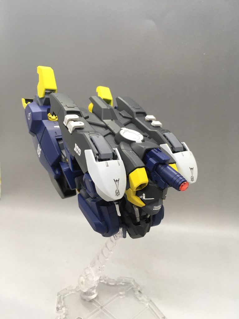 変形パターン二つで、こちら高速巡航形態