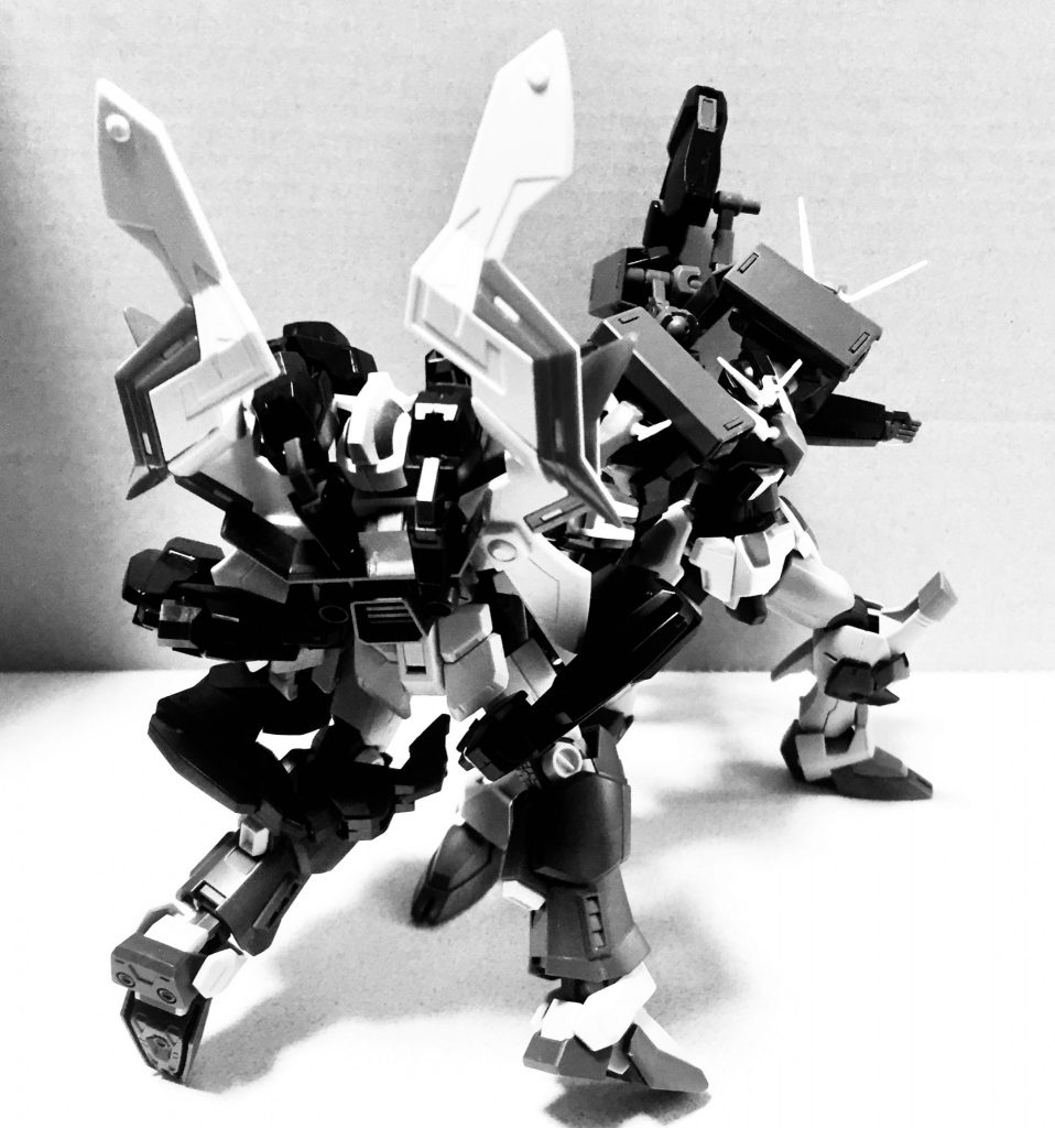 次の瞬間、形勢は逆転していた。トライガンダムの巨大な右手がサムライガンダムを捉え、そのまま握り潰してしまう……
幸い、相手のテストファイターは直前に脱出し、命には別状なく、本機のテストファイターだったT氏は、ただ無我夢中で、サムライガンダムの必殺技を受ける直前以降の記憶が無いという。