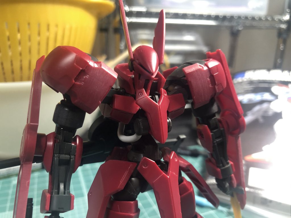 塗装した後のスミ入れを考慮して既存のモールドにスジ彫りだけ行っています。画像時はパチ組みで無加工状態。