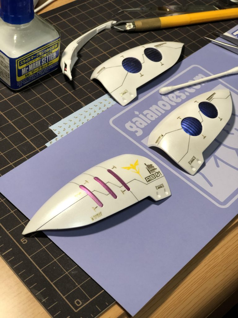 スジボリも初挑戦です。根気とセンスが必要ですね。
自分にはセンスがなかったので上手な方のパターンを参考にさせていただきました。