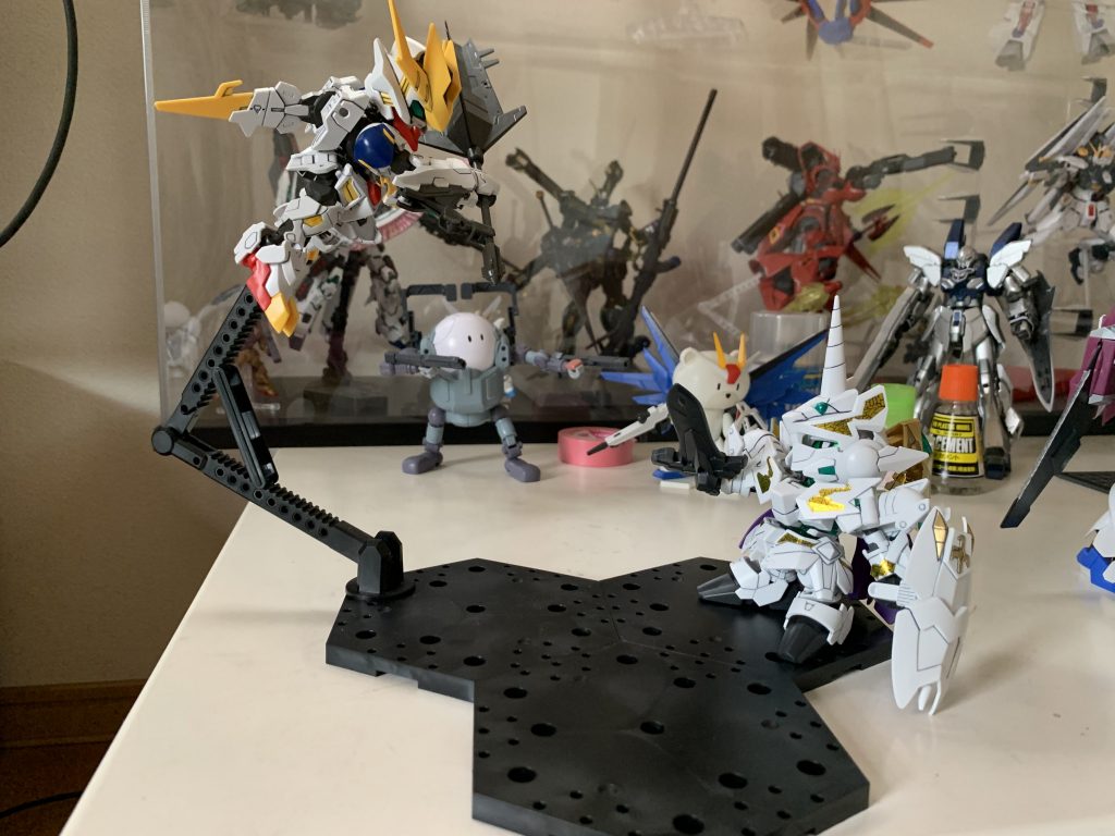 友情出演の騎士ユニコーンと共に。
メイスのデカさが際立ってます