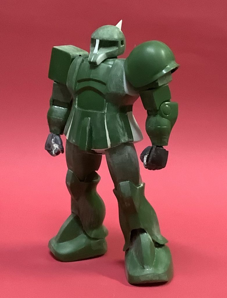 組み立て完了
白く見えるところがプラ板とパテ
手首はオリジン版ザクのものを流用