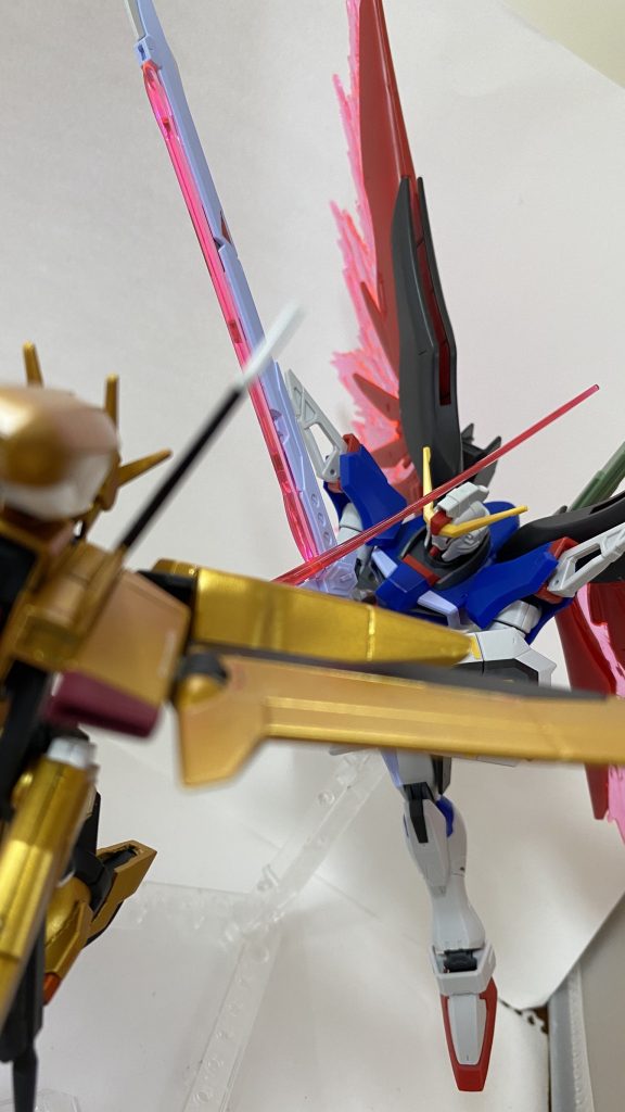 「あんたが隊長機かよ! たいした腕も無いくせに!!」