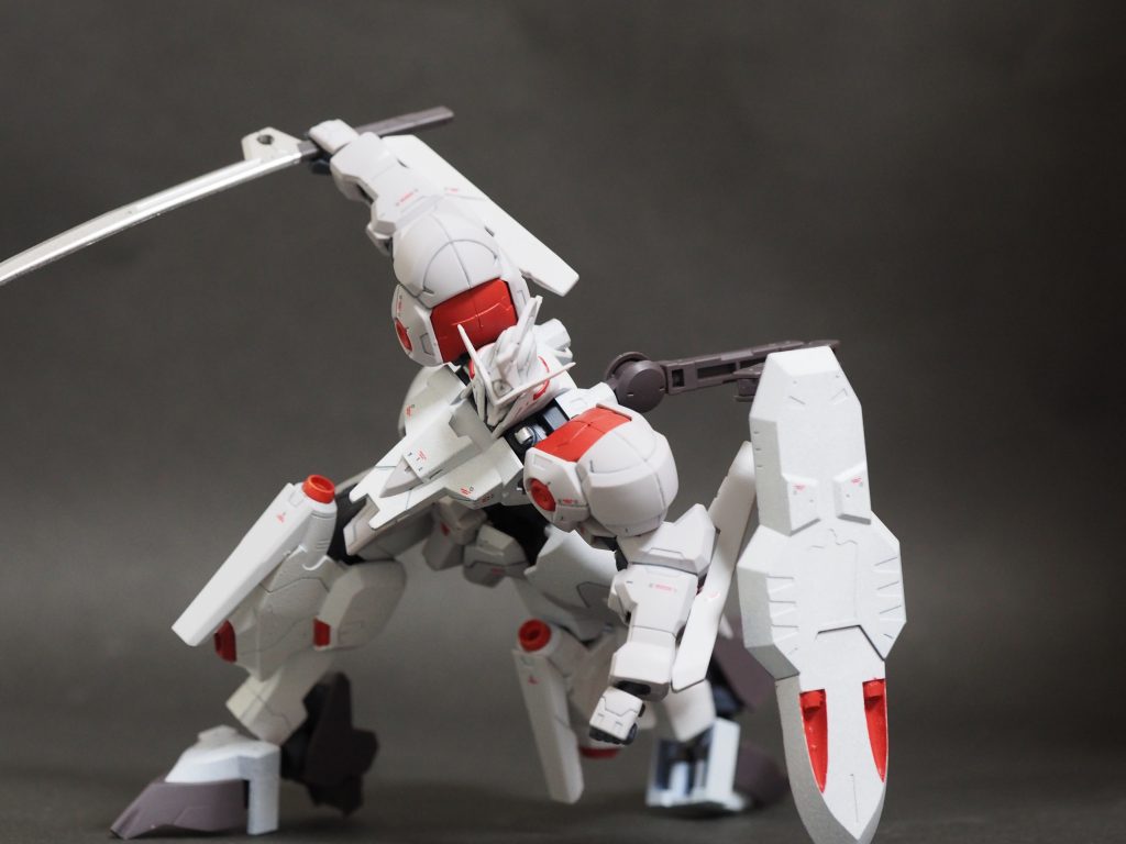 メインの武器は刀のみ。