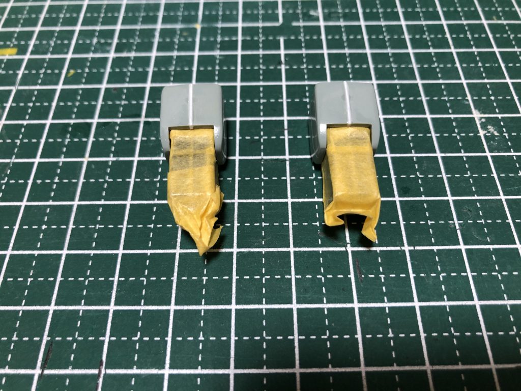 二の腕合わせ目消しの時についでに0.5mmプラ板を挟んでクリアランス
