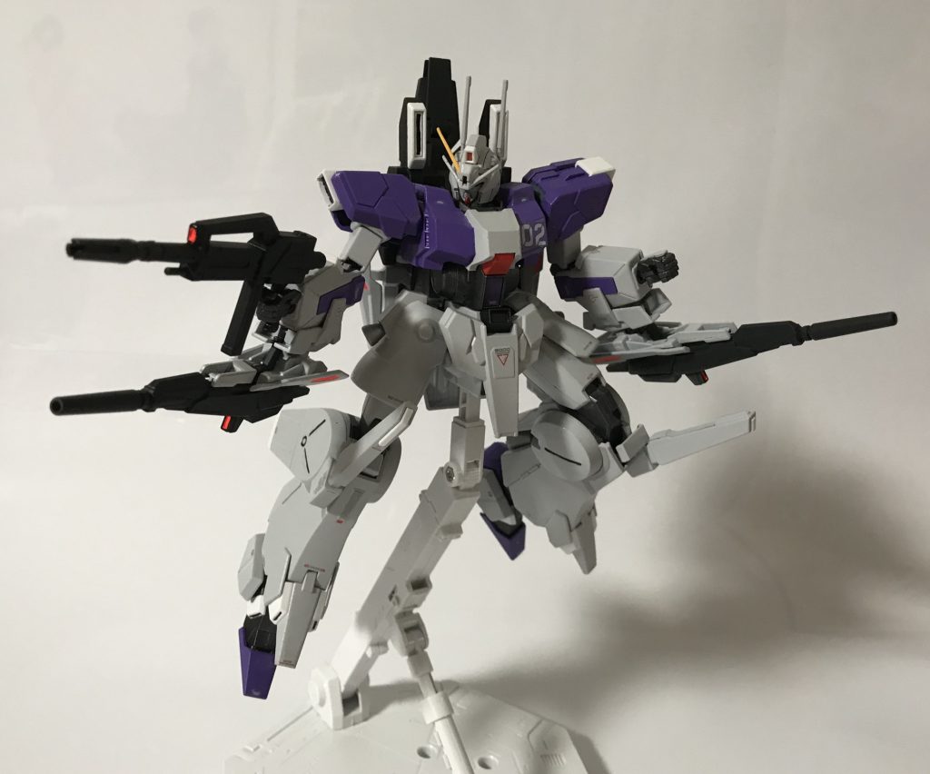 追加武装①ムーバブル・シールド・ライフル。

バトオペ2で最近追加されたギャプランにどハマりし追加された武装。パーツはビルドブースターMK-2から使用。
作成時はオミットしようか迷っていたものだが、完成してみるとさまになっていたので満足。