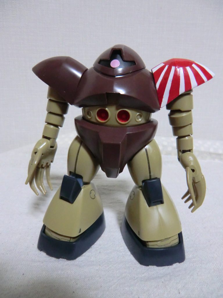 素組で眠っていたゴッグを引っ張りだして、左肩を塗装しただけです。