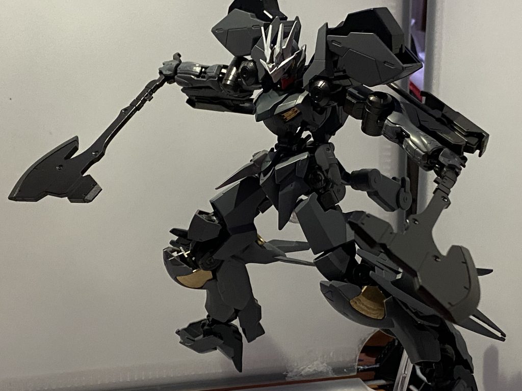 大型アックスはハッタリが効いてポージングを楽しかったです。