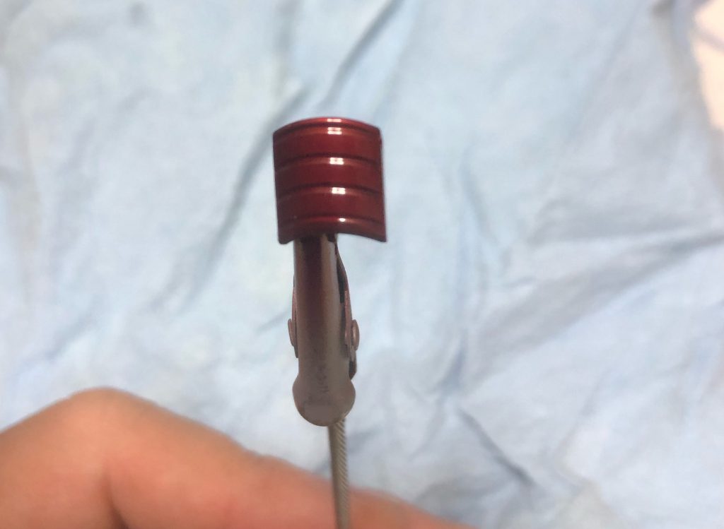 一部のパーツのみキャンディ塗装を施し、まだギリギリ機械であると表現出来たらと思いました