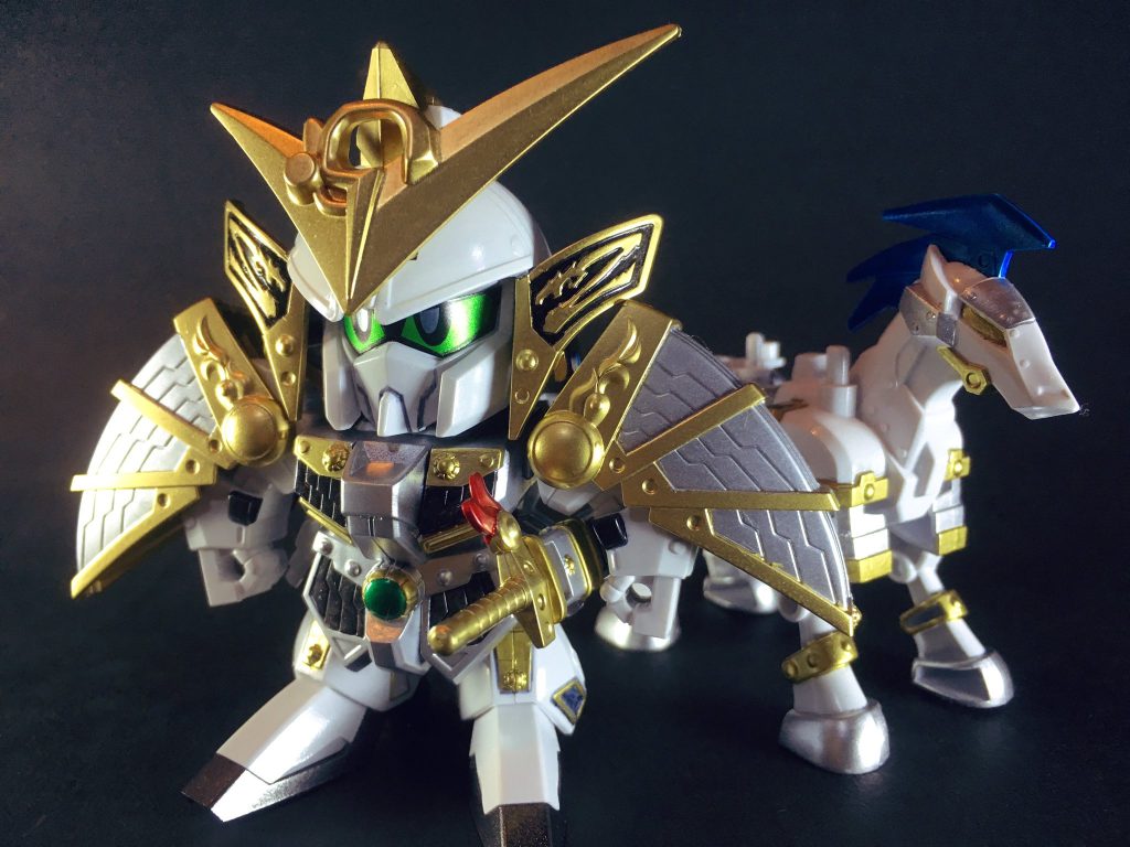 【越後の龍🐲】
上杉弾正少弼輝虎不識庵謙信頑駄無
(うえすぎ だんじょうしょうひつ てるとら ふしきあん けんしん がんだむ)
越後国守護代・長尾家の出自。幼名は虎千代🐯、元服して平三景虎。
内乱の続く国内において、若年ながら傑出した戦術的指揮能力を発揮!敵対勢力を次々と鎮定して十九歳で家督を相続、二十二歳にして越後国統一を成し遂げた。
本拠の春日山城🏯内に堂を建立し毘沙門天を信仰したと伝わる。