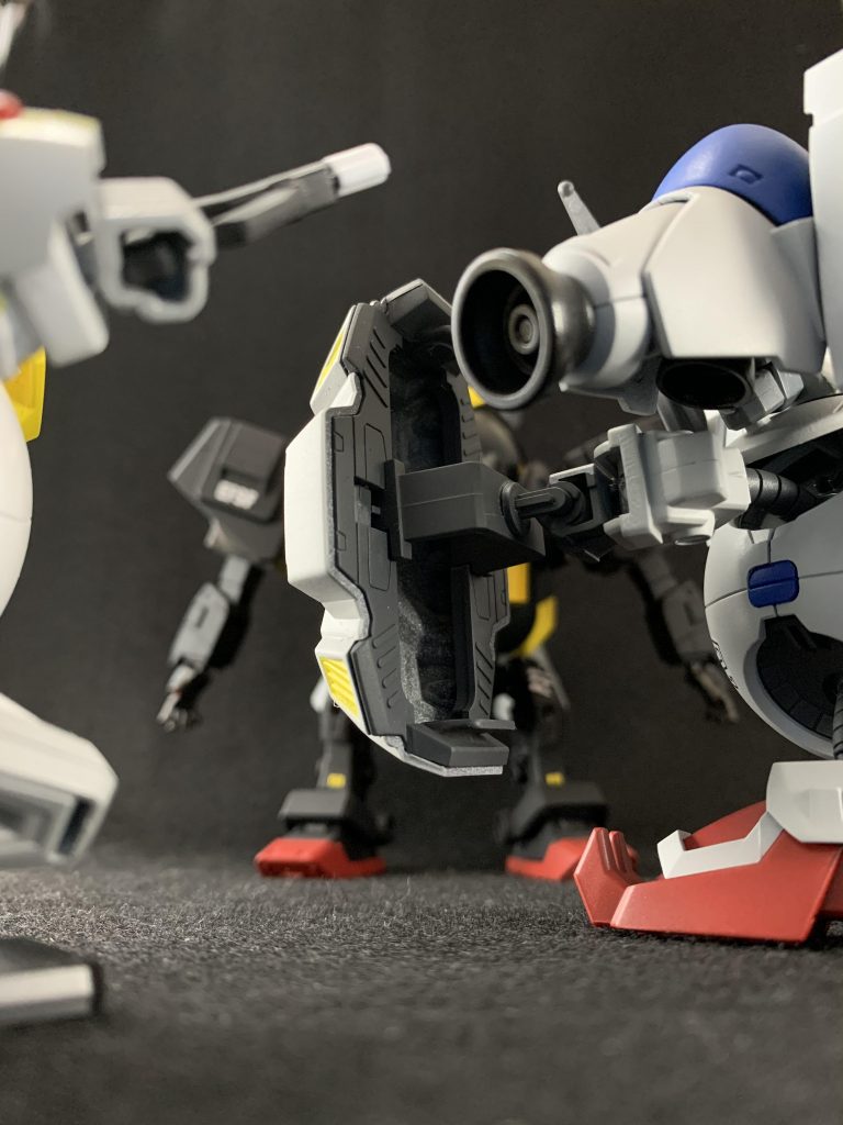 サリス「ん!? 何かいるぞ!!」