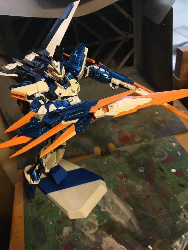 ブルーDといえばやはりこの武装シペールソード。アストレイ特有のヤベー武装大好き