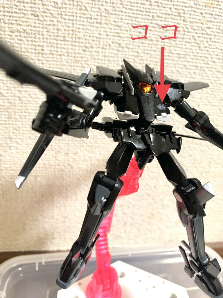 左胸にオーバーフラッグスのデカール貼ってます。デカール苦手・・・