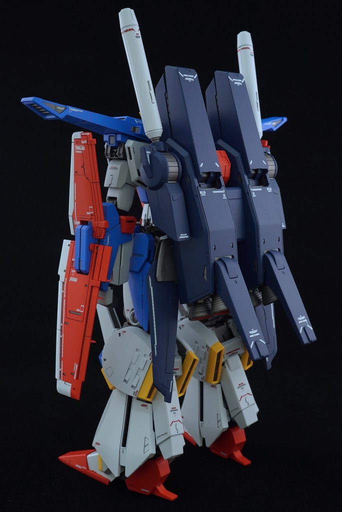 バックパックのヒケ修正と面だし頑張りました💦バインダーの赤と白の塗り分けが個人的にはお気に入りです✨