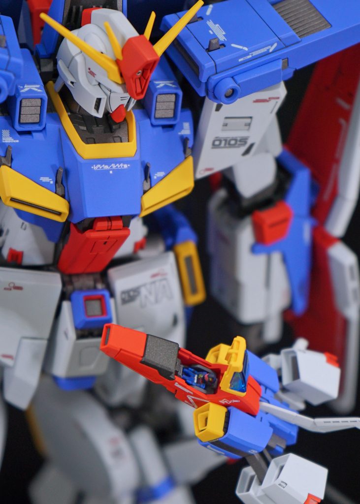 パイロットはルー・ルカ風に塗り分けてみました✨