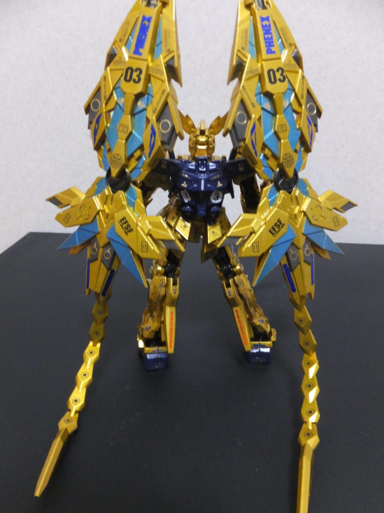 肩こりそうですね（笑）