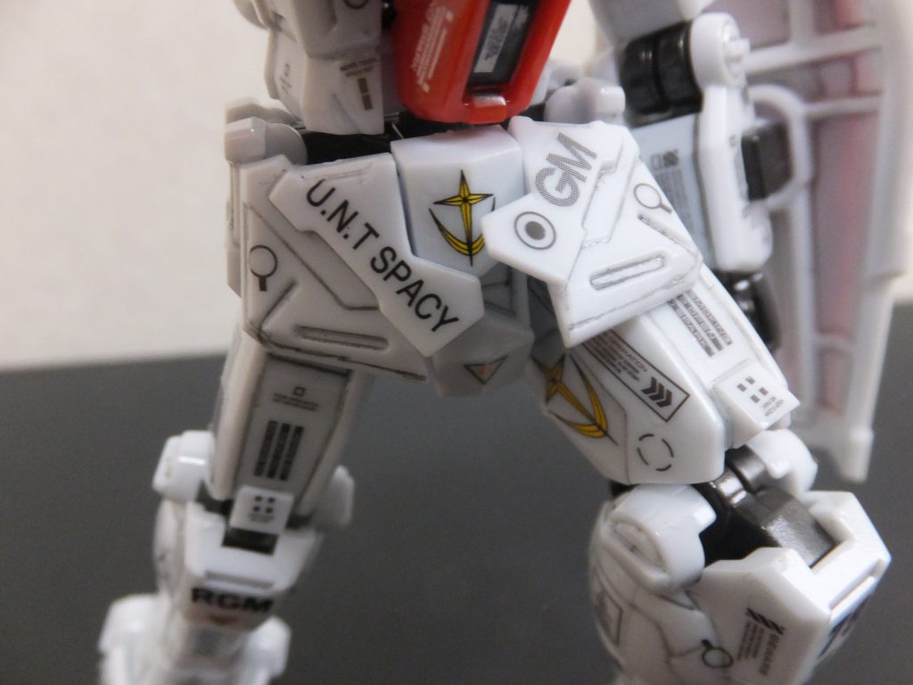 腰アーマーの可動もＧフレームならではのアレンジがされています