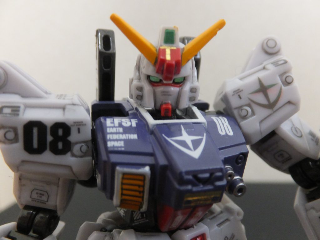 陸戦型はこのゴツゴツした感じがたまりません