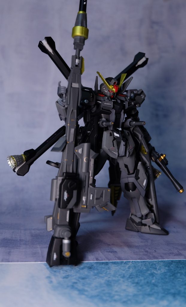 火力収束バスターランチャー。
軽く機体の全長の倍くらいになる。