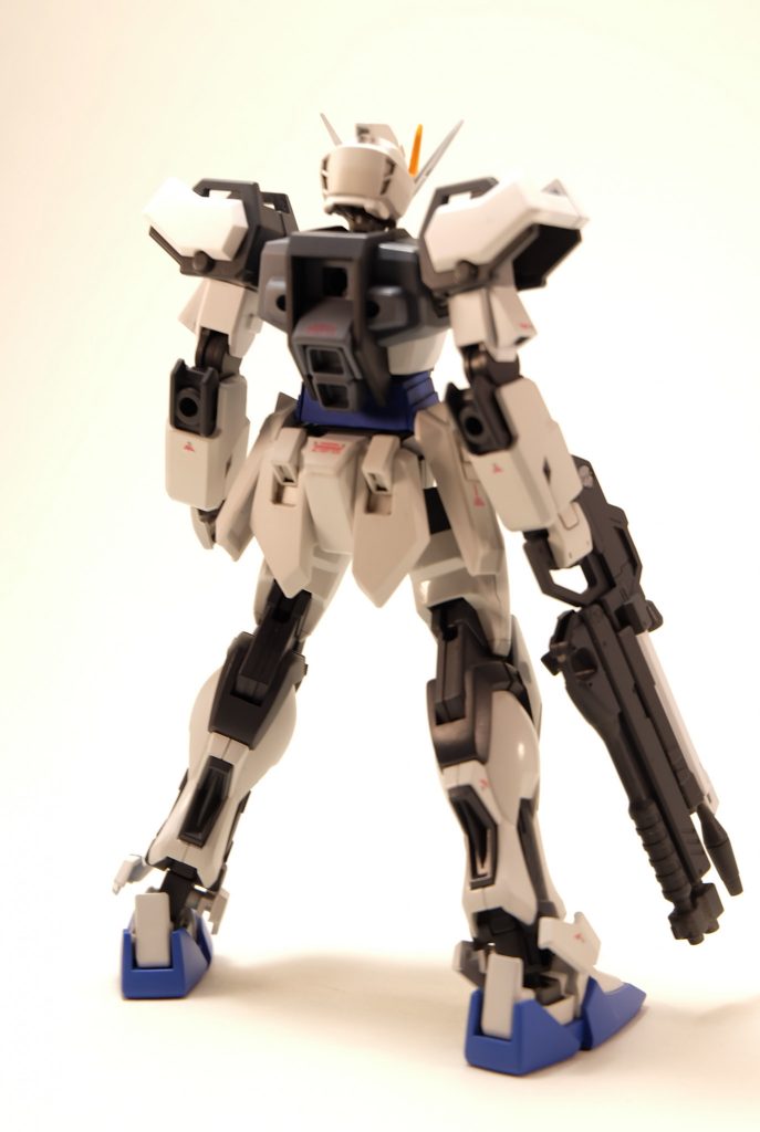 アンダーバレルショットガンビームライフル
本機の基本装備。
通常のビームライフルにOPで装備されたショットガンが特徴