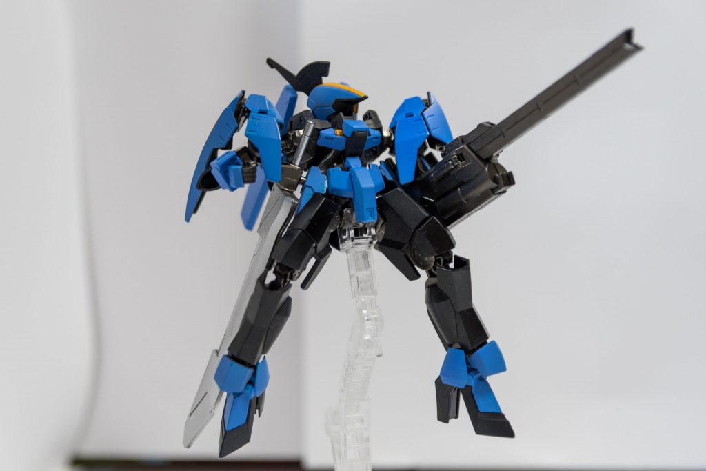 レールキャノンで攻撃