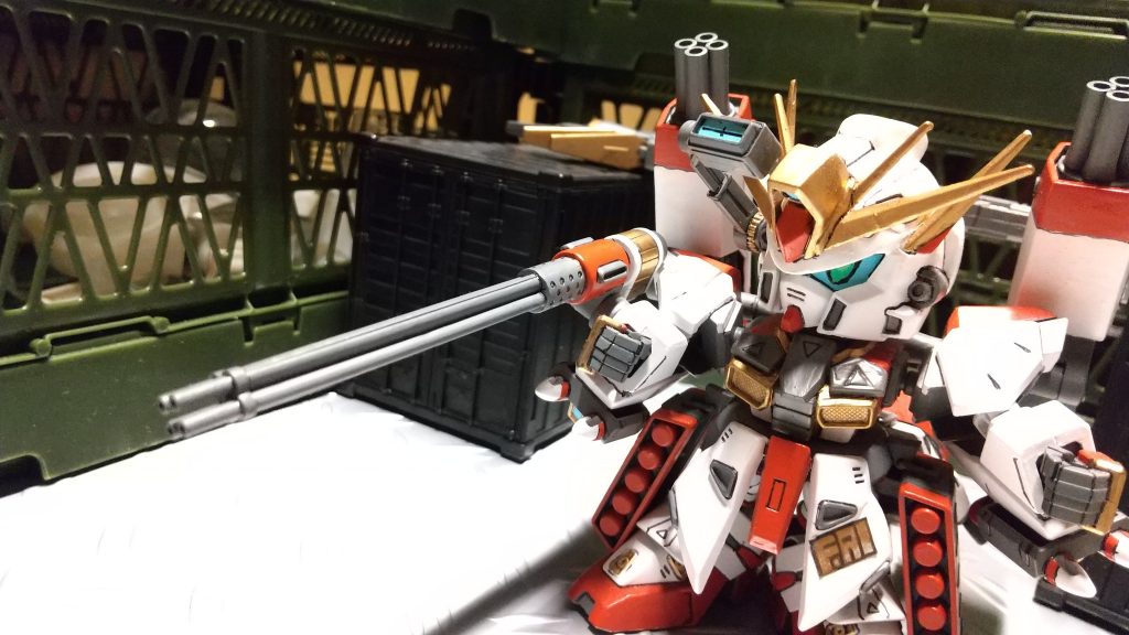 参謀役と言う役職とは裏腹に戦闘参加の際には全身武器にモノを言わせる高火力型。