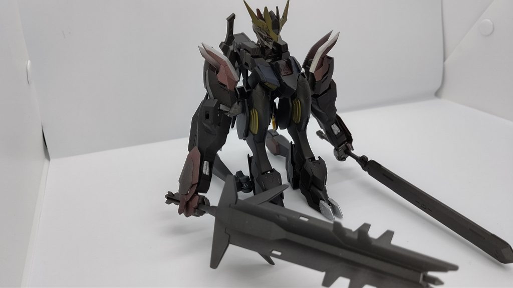 合体前のアーマー形態。
主に地上近接戦のサポートメカとして機能する。
【ジェネレーションアームドシステム】
コアガンダムシェイドに搭載された、本来コアガンダムが使用しているプラネッツシステムに類似する機能。
プラネッツシステムのアーマーを元に各ガンダムシリーズの機体を模しており、そのガンダムに準ずる機能を有し、特徴的な武装を使用することが出来る。
また、元となったプラネッツシステムのアーマーの武装の一部を流用しており、使用が可能。
但し、プラネッツシステムにはあった武装変更のみ行うリミデットチェンジはオーミットされ、使用出来なくなっている。