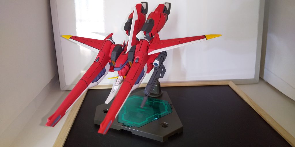 モビルアーマー 形態 から1枚
さすがに 手首から先は 差し替え なければいけませんでしたが、
その他の 変形には 差し替えは一切ありません