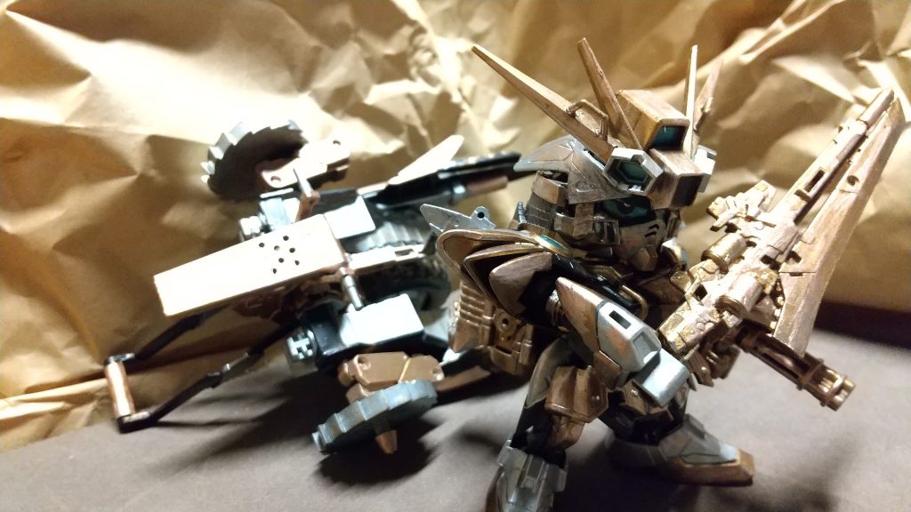 一輪バイク「ロストホッパー」で荒野を駆け回る。