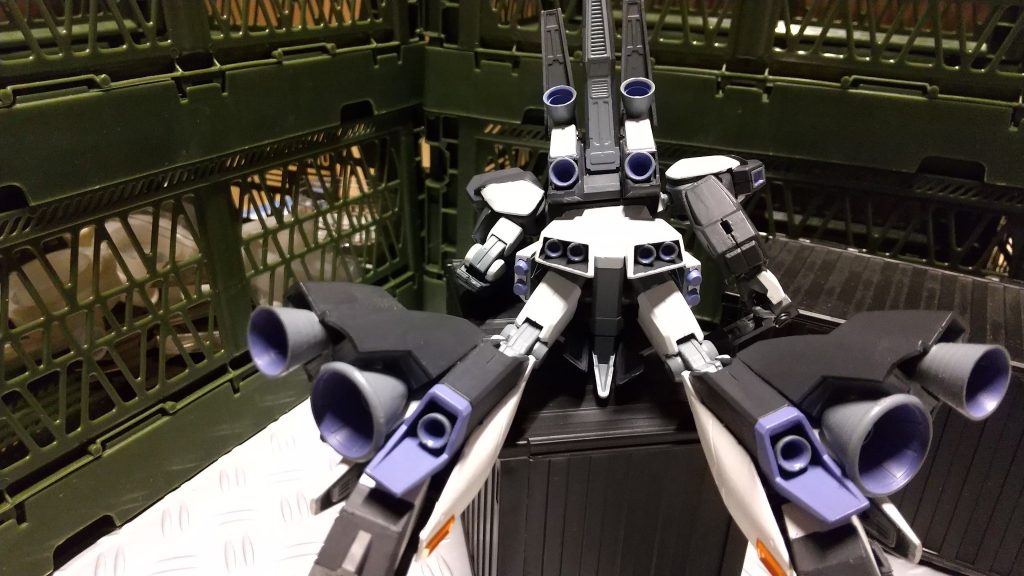 絵面が地味なBWSに頼らず機動力を維持できる様に大量にブースターを追加。