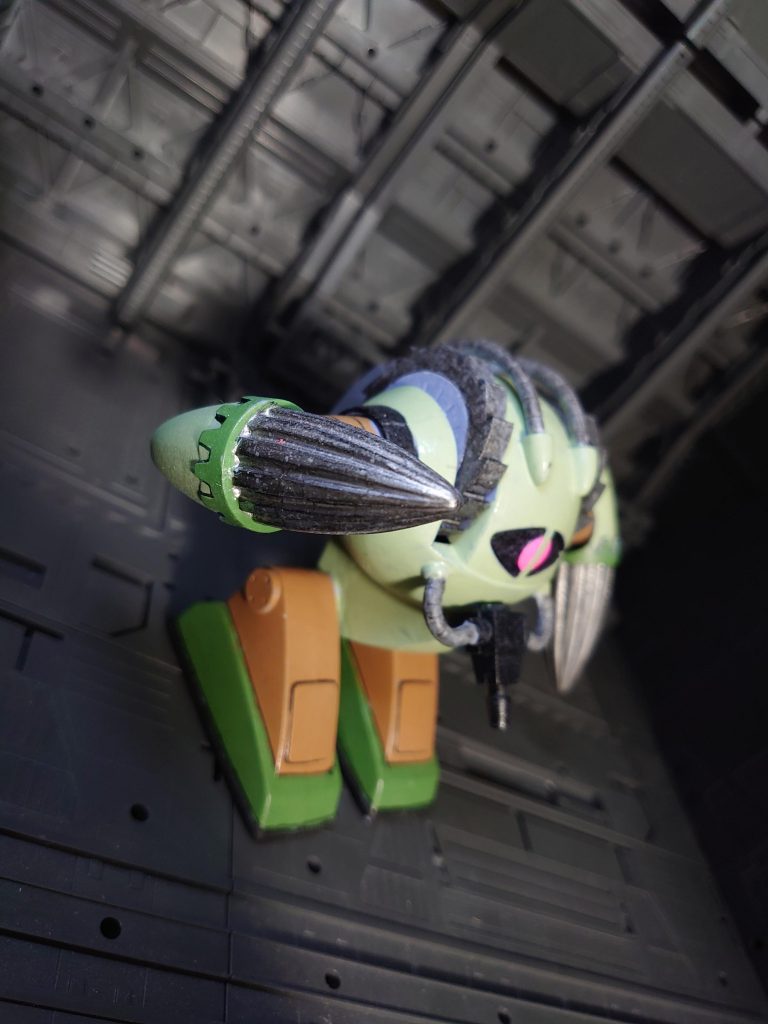 量産化&ジャブロー侵攻作戦に投入されてたらこんなカラーリングなんじゃないかなって色をチョイスしました