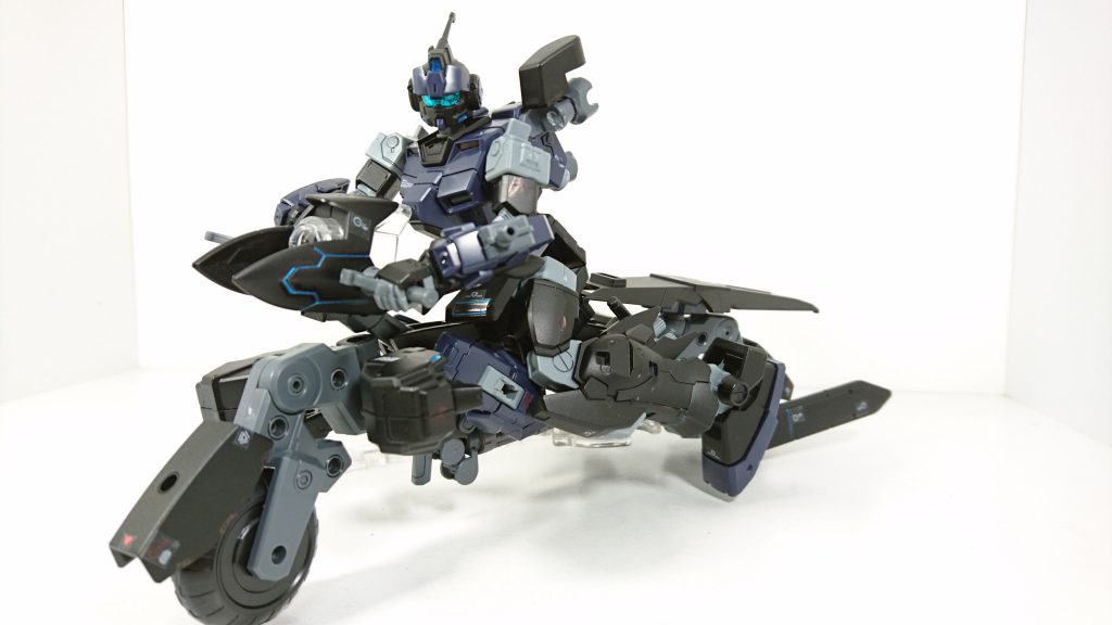 ライドオン!ライダーなんだからやっぱりバイクに乗らないとね。