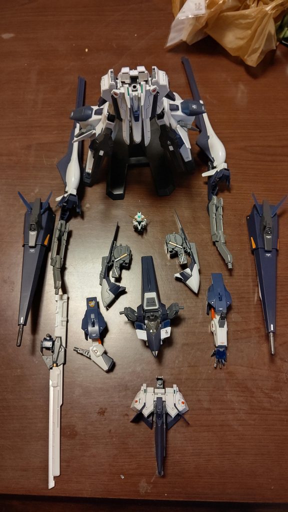 バラすとこんな感じです。