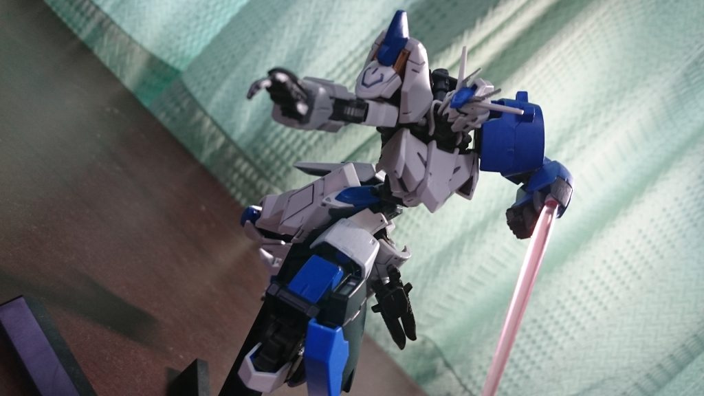 グレイズやヴァルキュリアフレームも可動が優秀なのでポーズには不自由しないです