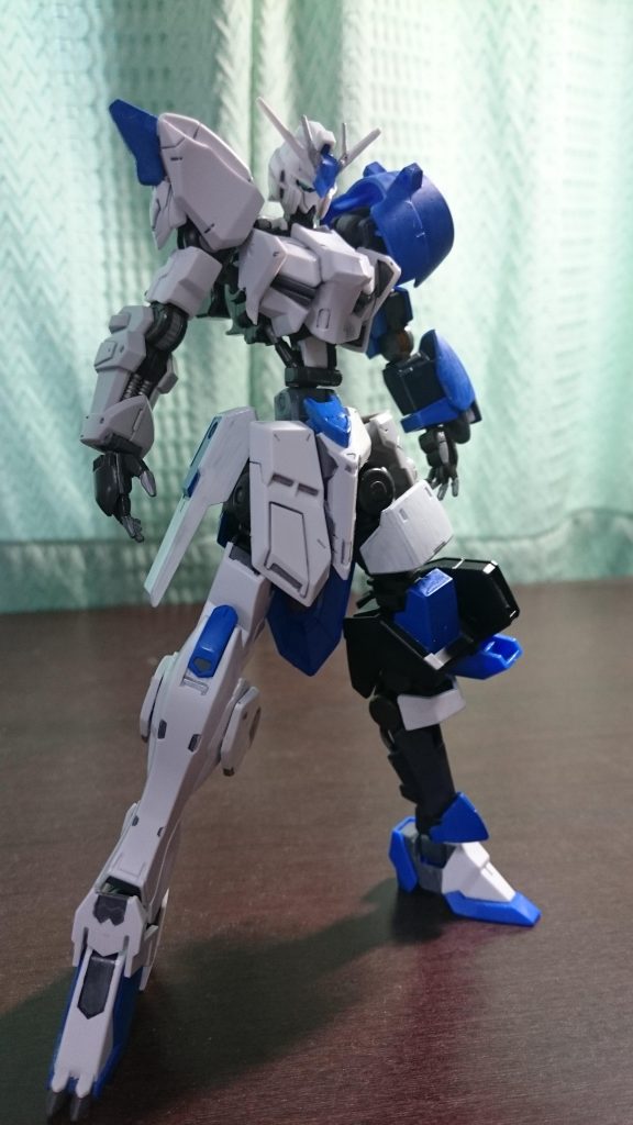 反対側から
ちなみに胴体側面パーツはブンドドしてたら本当に壊れました
でもリペア風なのでむしろプラス(?)