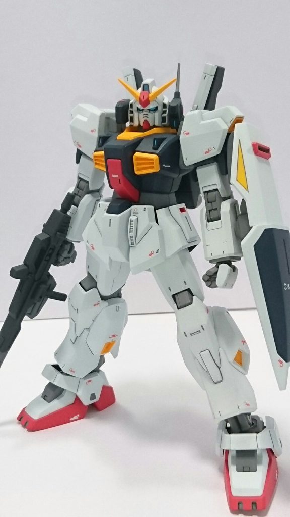 デカールはGFFやRGを参考にして貼ってます。