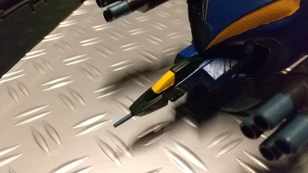 本体は「コアファイター」で「ザクレロ
」はブースターユニットみたいな感じです。