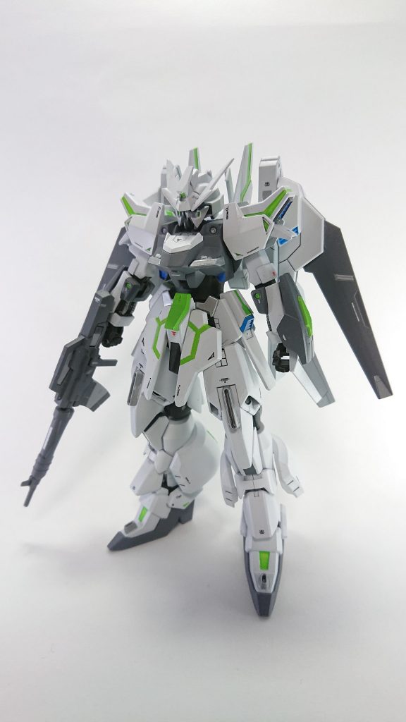 正面 色はメテオホッパーを参考にしています。所々シルバーで塗り分けてありますが写真では分かりにくいです。