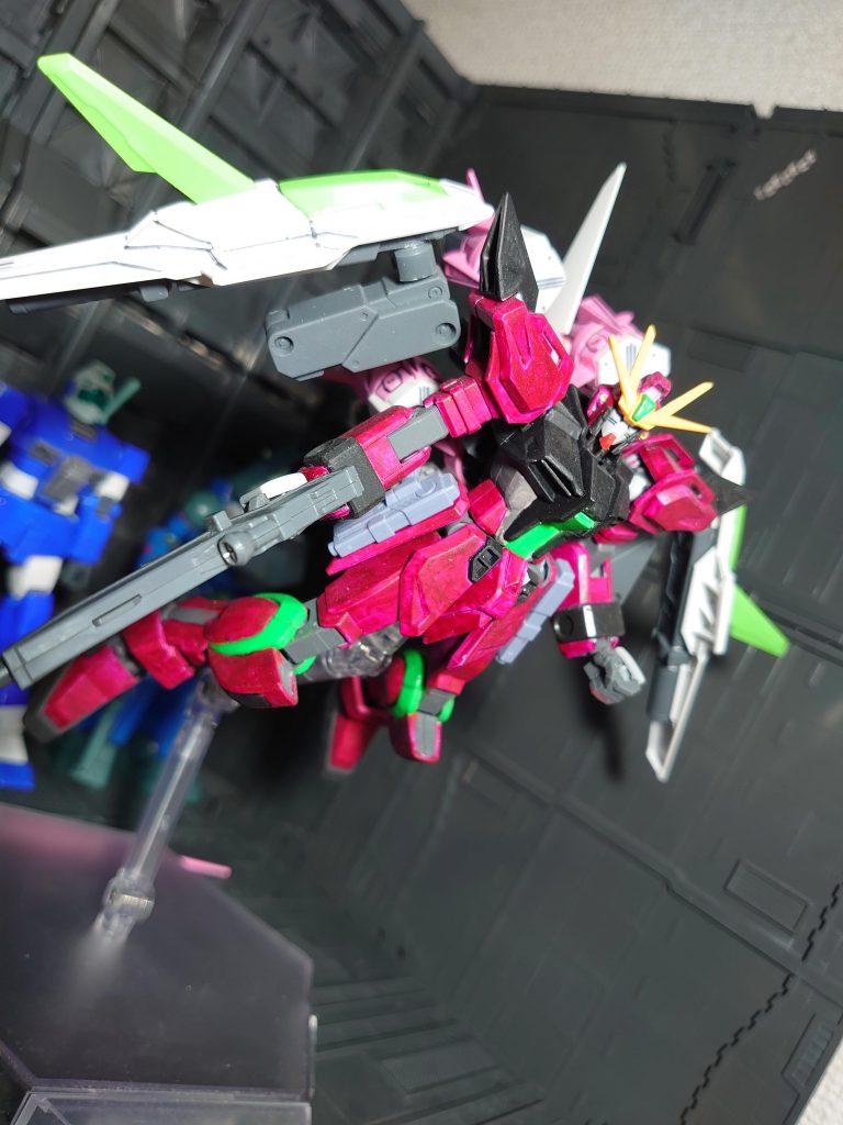 シールドとビームサーベル装備してないけど、機動性と射撃戦でなんとかするからヨシ
*SEED系のシールド切らしてたので後日 それっぽいヤツ作製したいです